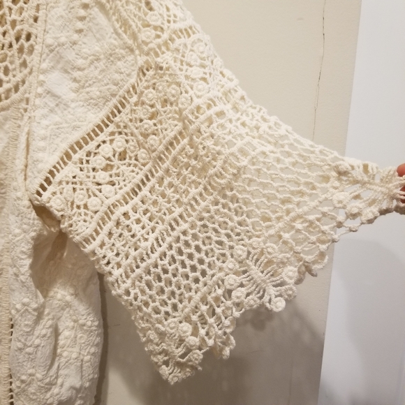 Democracy Boho Style Women's Embroidered Top - Picture 5 of 9